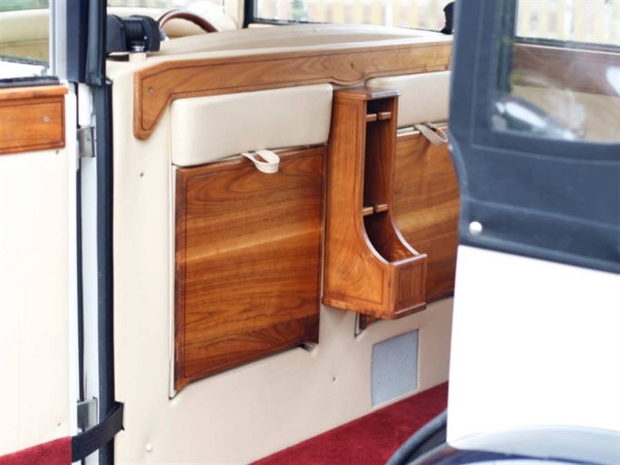 Regent Laundalette Wedding Car